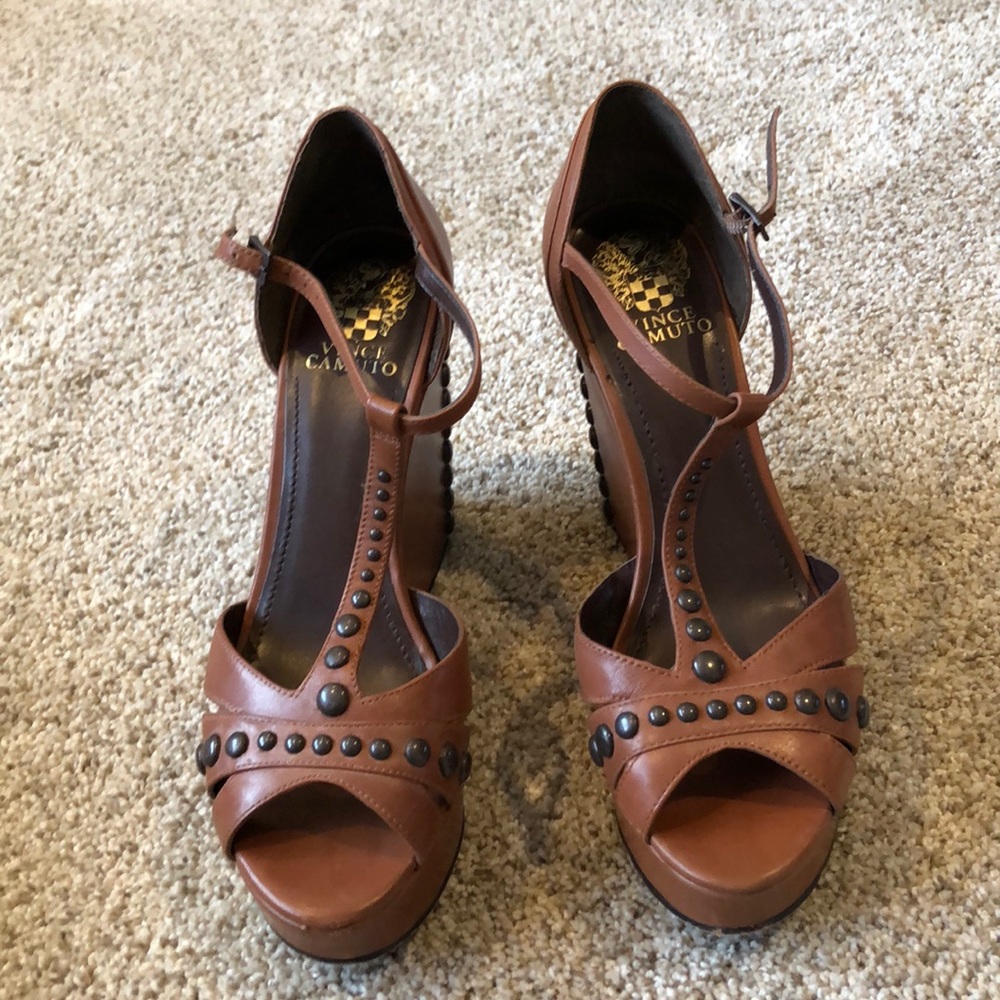 Vince Camuto Platform